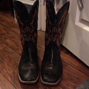 Men's Ariat cowboy boots